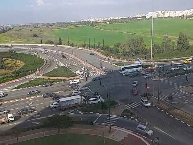 Comentarii opinii despre מקדונלד'ס - קניון עזריאלי ראשונים