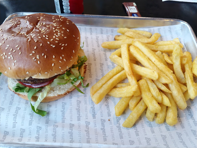 Opinii despre בורגרים אילת בטיילת în אילת - הסעדה