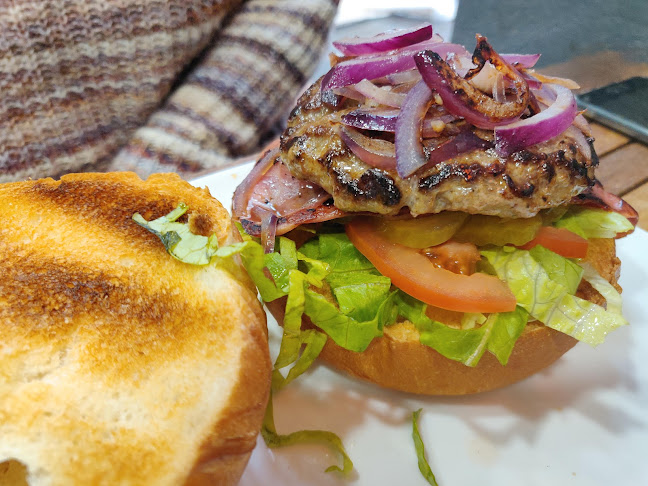 המעדניה - אבן יהודה