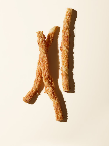 Alon Shabo Store (אלון שבו חנות וקונדיטוריה שינקין) - הסעדה