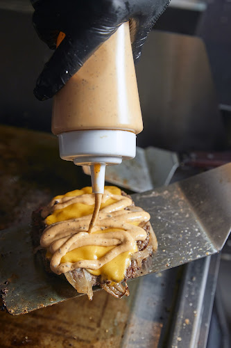 Comentarii opinii despre M32 burger