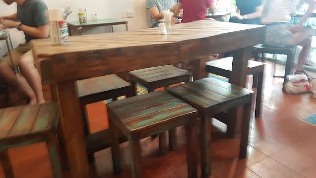 חומוס ושות' - הסעדה