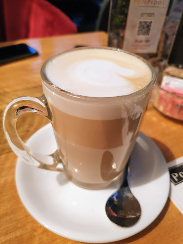 פומפידו - הסעדה