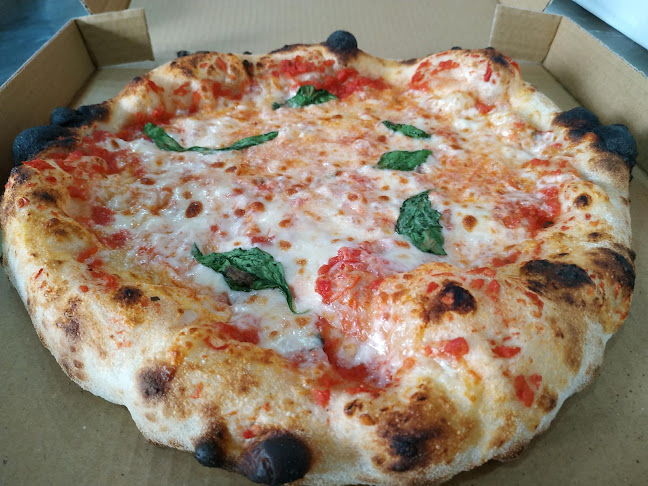 Pizza (for the) People - הסעדה