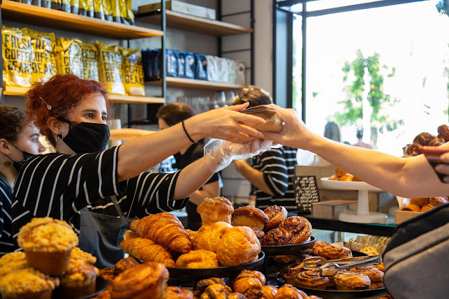 Bakery - בייקרי צינה כיכר דיזנגוף - תל אביב-יפו