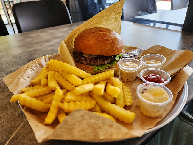 Burgers Bar | בורגרס בר | המבורגר כשר אילת - אילת