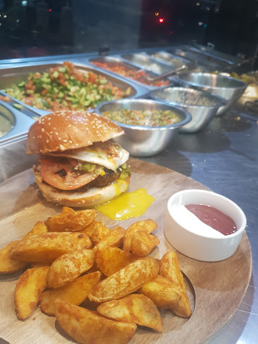 שדרות פנחס לבון 18, נתניה