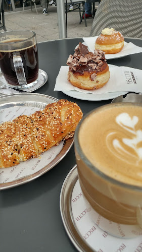 ביסקוטי - פתח תקווה