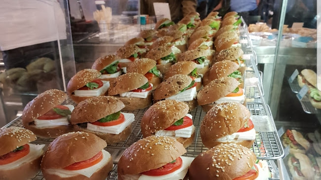 קפה נטו - תחנת רכבת סבידור-ת״א מרכז