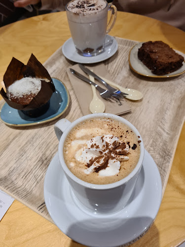 ארומה Aroma - הסעדה