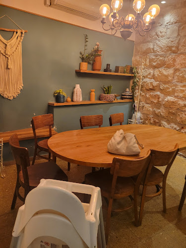 מסעדת אמא - הסעדה