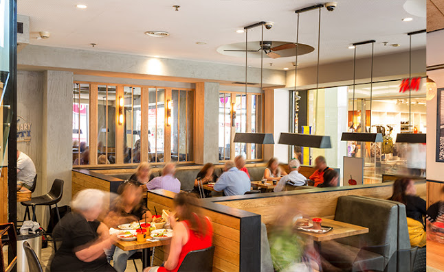 Opinii despre ארומה în קריית ביאליק - הסעדה