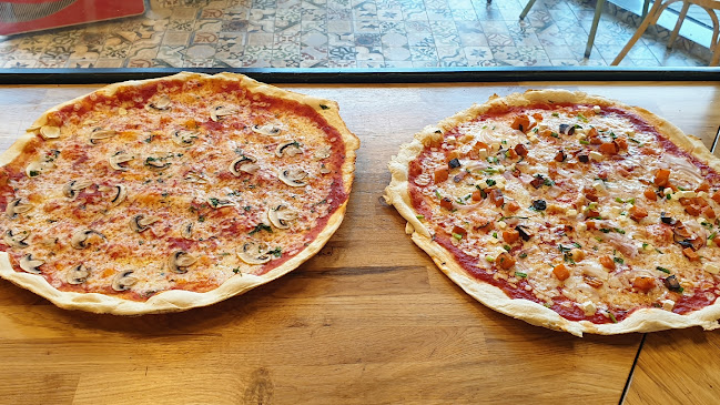 Opinii despre פיצה עגבניה פ"ת | כשר - פיצה איטלקית | סלטים בהרכבה אישית în פתח תקווה - הסעדה