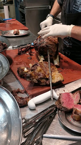 ניר צבי בשרים - הסעדה