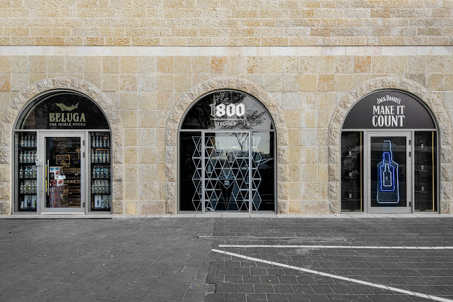 ליקר סטור - סניף רוממה - הסעדה