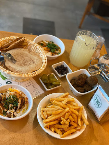 חומוס אליהו שוק מחנה יהודה