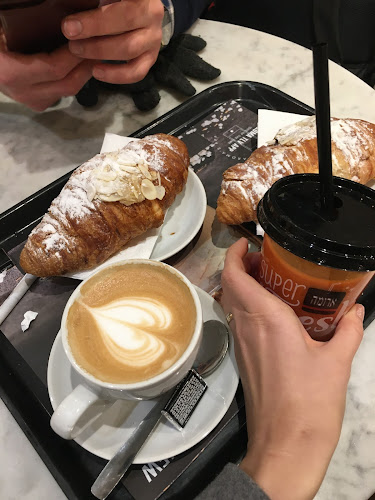 ארומה אספרסו בר - הסעדה