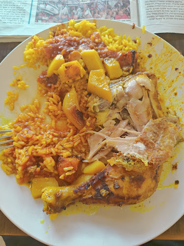 בן ציון גליס 15, פתח תקווה