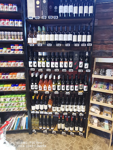 הערבה 17, צור משה