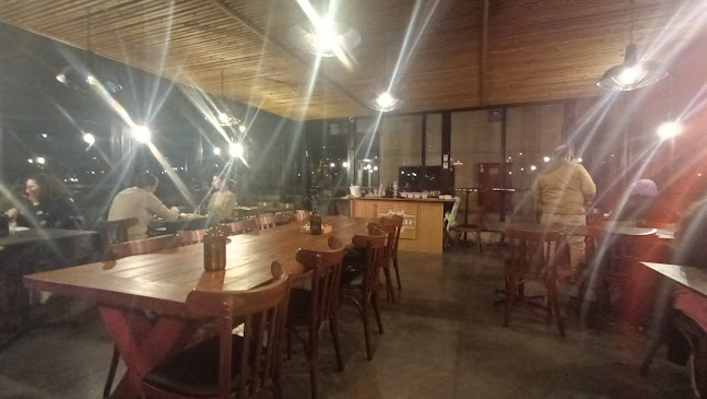 לה פיאדרה ארנונה- la Piedra Arnona - הסעדה