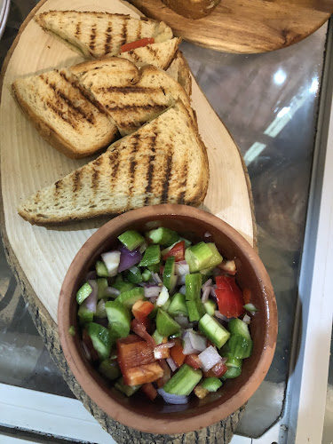 Opinii despre Almaha Book Store & Cafe în נצרת - הסעדה