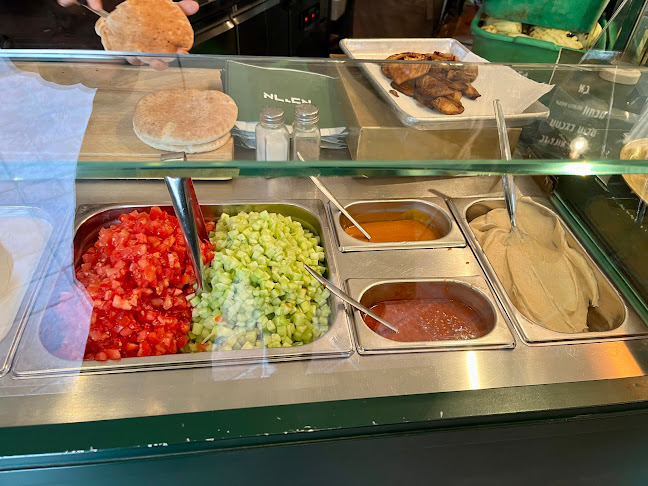 אריכא סביח - הסעדה