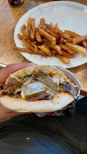 זוארס שווארמה גריל בשרים - קרית גת