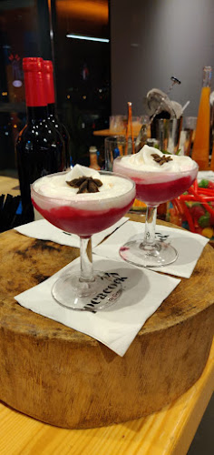 Peacock bar service - פיקוק שירותי בר וקוקטיילים לאירועים - הסעדה