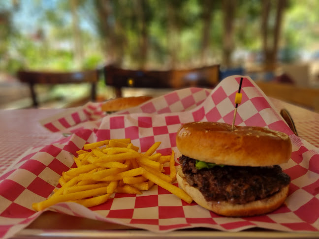 Opinii despre האדומה פוד טראק עם בשר מהגולן în רמות - הסעדה