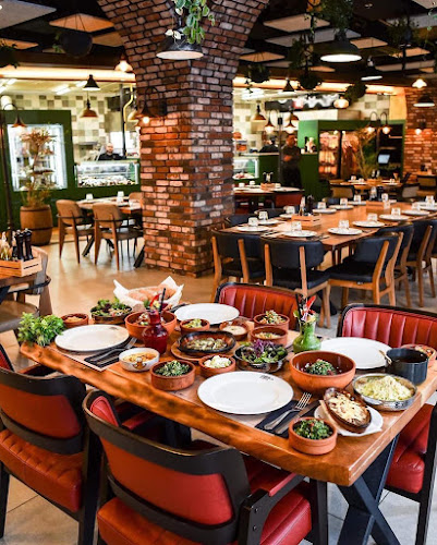 مطعم شازلي سخنين sazeli market sakhnin