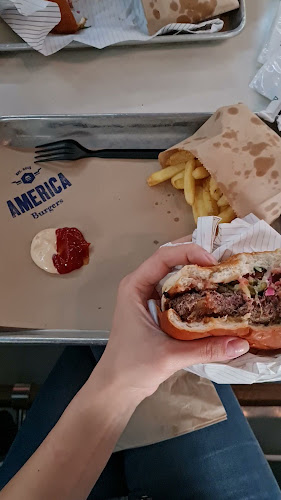 Opinii despre אמריקה בורגרס în תל אביב-יפו - הסעדה
