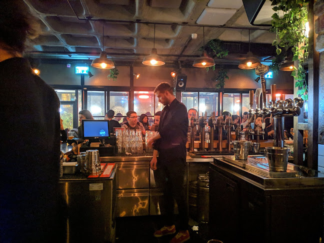 Opinii despre אוטו în פתח תקווה - הסעדה