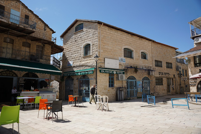 Tree of Life Cafe - צפת