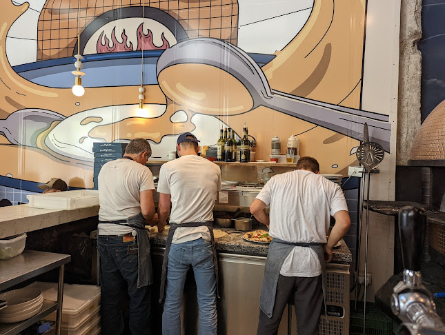 Comentarii opinii despre נאופוליטן