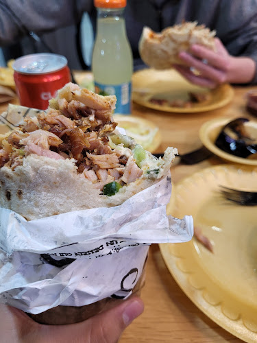 Opinii despre שווארמה טופ – לשעבר השווארמה של שרון în נתניה - הסעדה