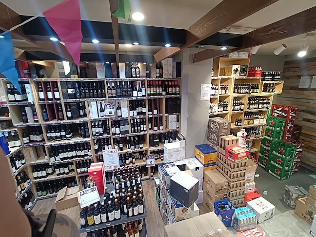 בנא משקאות - גן יבנה - הסעדה