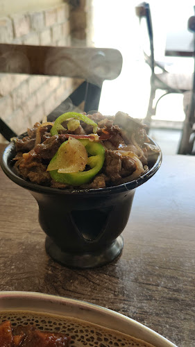 גוג'ו מסעדה אתיופית רחובות - הסעדה