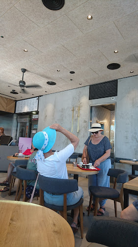 Comentarii opinii despre Aroma Espresso Bar ארומה אספרסו בר