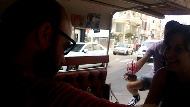 Opinii despre קפה לוינסקי în תל אביב-יפו - הסעדה