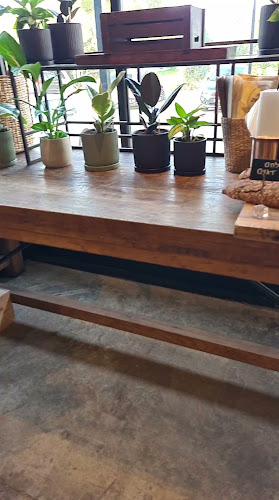 תל יצחק בייקרי - תל יצחק