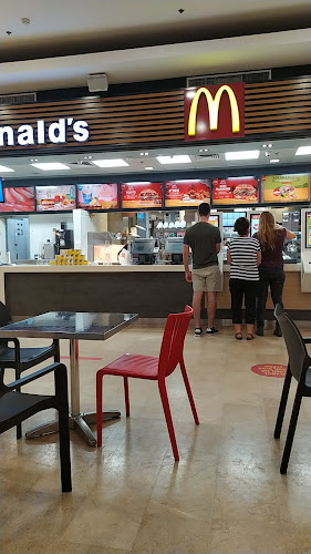 מקדונלד'ס - קניון M הדרך, בית חירות - בית חרות