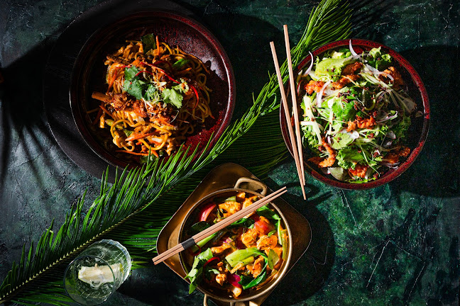 KOH THAI מטבח אסיאתי וסושי בר כשר - הסעדה