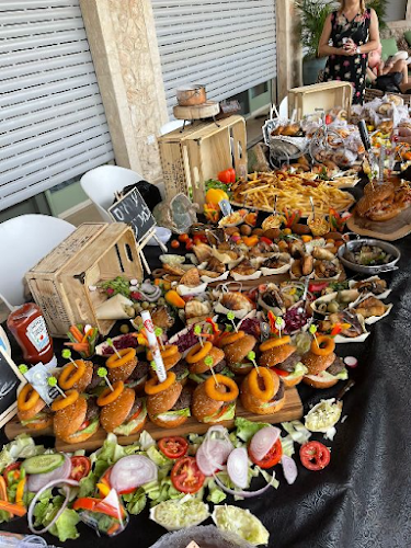 יוסי שף שולחן שוק - שולחנות שוק