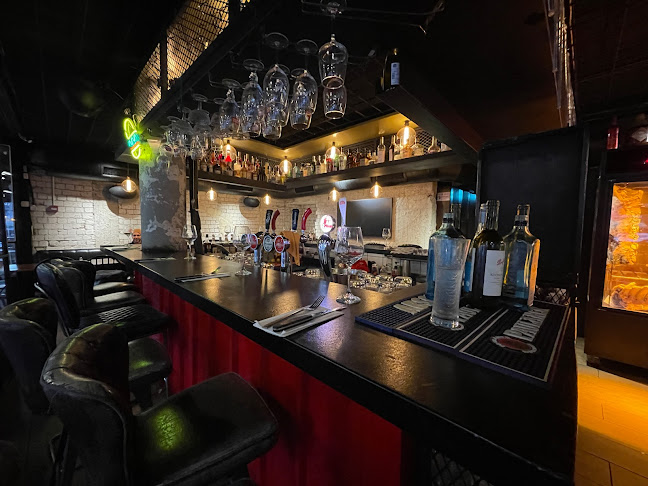 Paris, Texas, Givatayim פריז טקסס גבעתיים