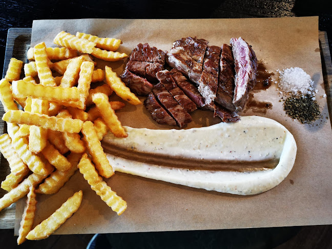 ג'אנגו בורגר - Jango Burger - הסעדה