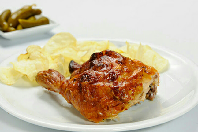 איציק עוף בגריל - הסעדה