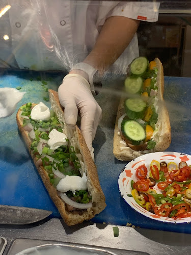 Comentarii opinii despre SHERRY HERRING