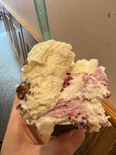 ארטה גלידריה - הסעדה