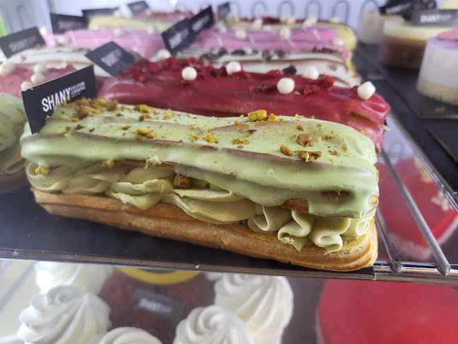 קונדיטוריה שני חנות המפעל - הסעדה