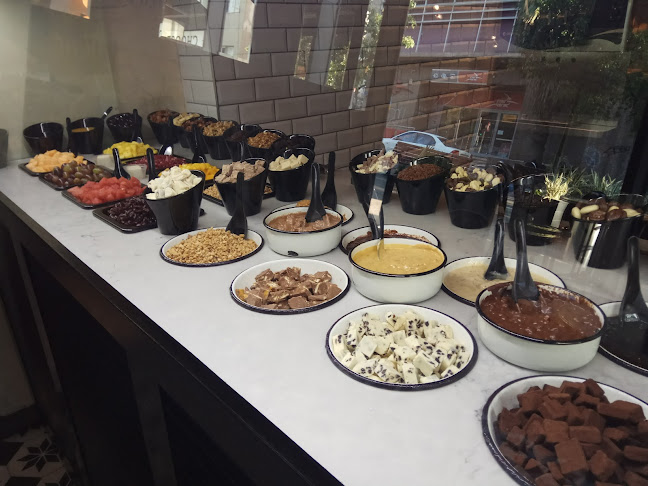 גולדה רמת אביב - הסעדה